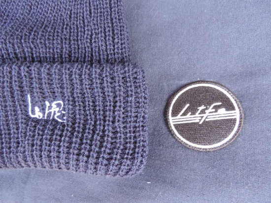 life in fab earth wappen.JPG